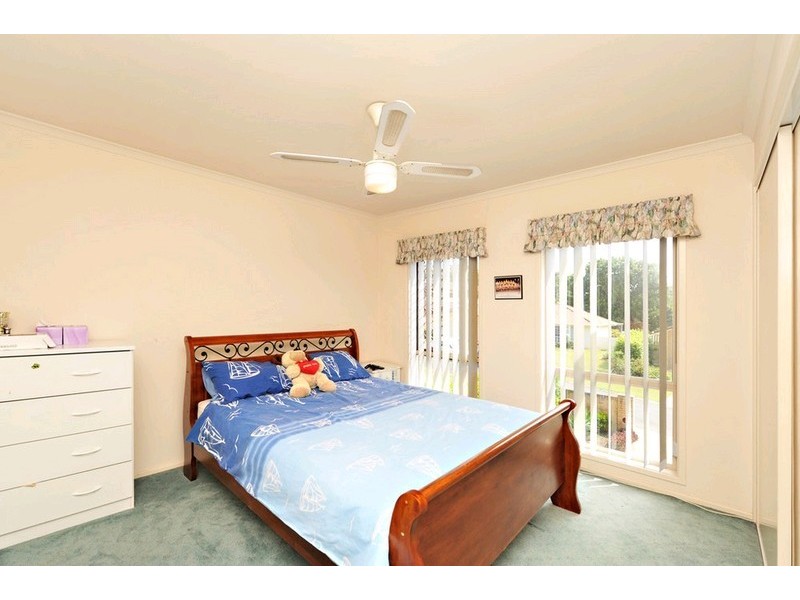 2 Jondel Close, Bridgeman Downs QLD 4035
