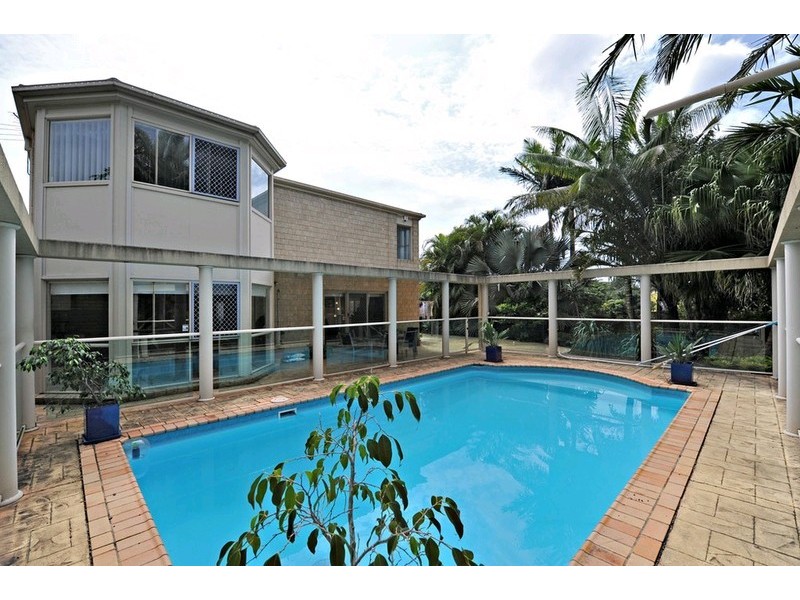 2 Jondel Close, Bridgeman Downs QLD 4035