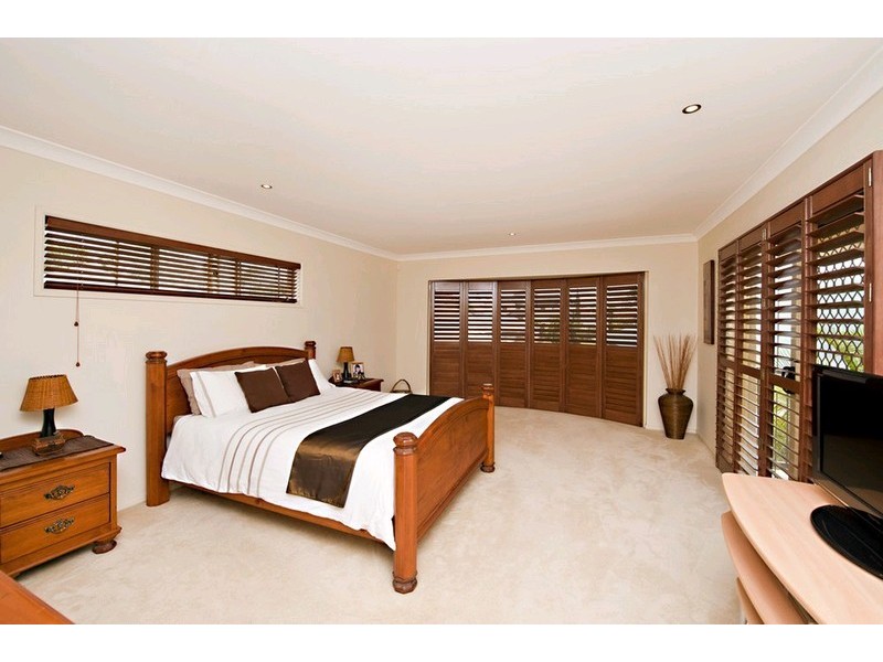 8 Estonia Avenue, Bridgeman Downs QLD 4035