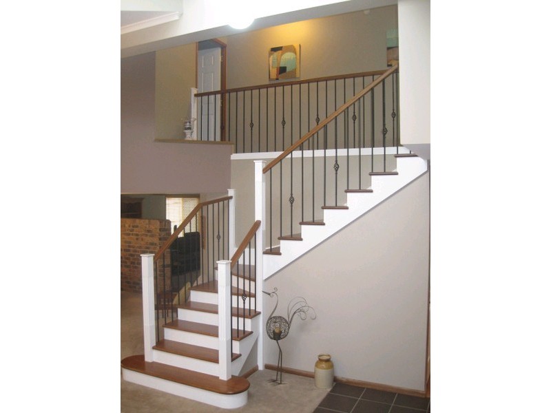 8 Peterson Place, Bridgeman Downs QLD 4035