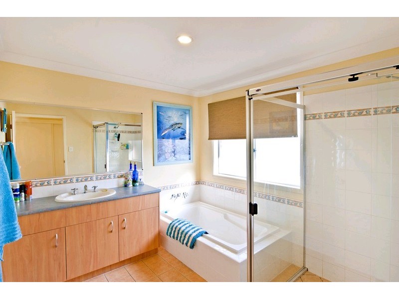 4 Azahar Street, Carseldine QLD 4034
