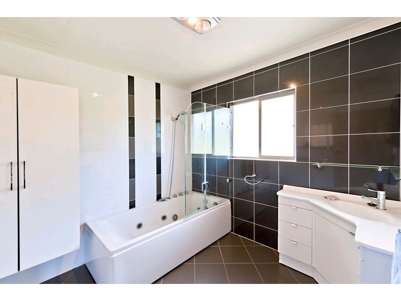 31 Marban Street, Chermside West QLD 4032