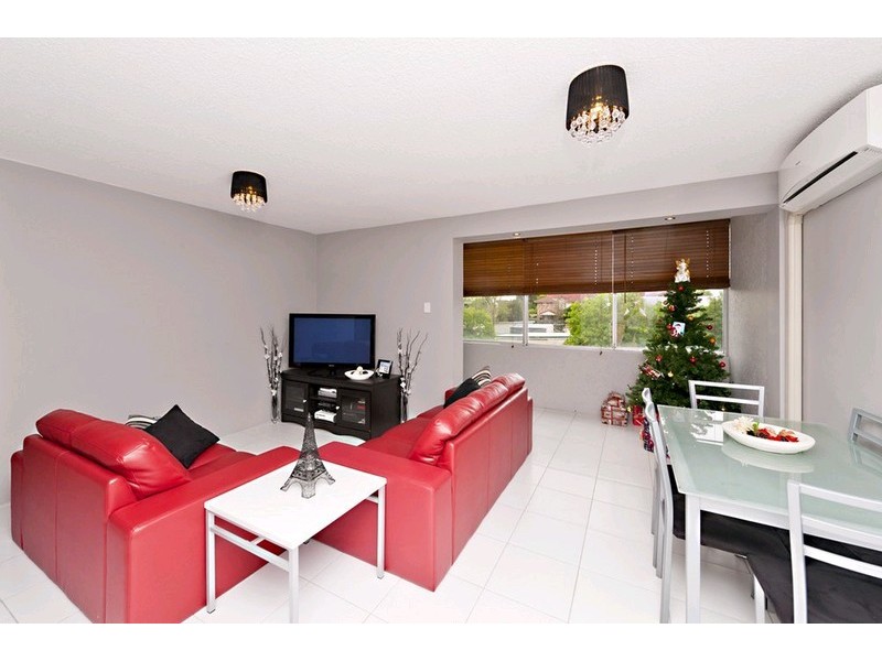 2/93 Wallace Street, Chermside QLD 4032