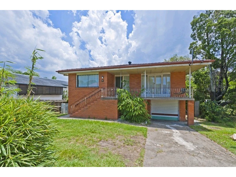 82 Maundrell Terrace, Chermside West QLD 4032