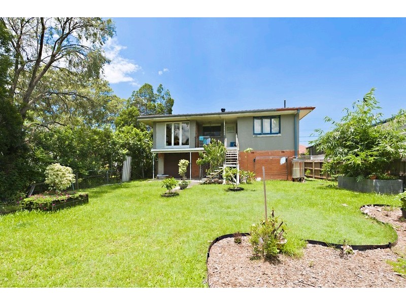 82 Maundrell Terrace, Chermside West QLD 4032