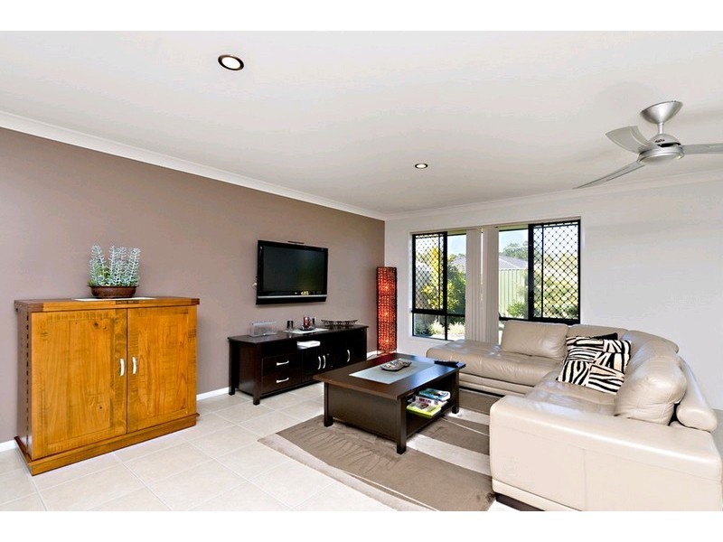 16 Hickory Street, Carseldine QLD 4034