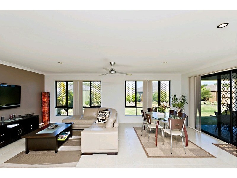 16 Hickory Street, Carseldine QLD 4034