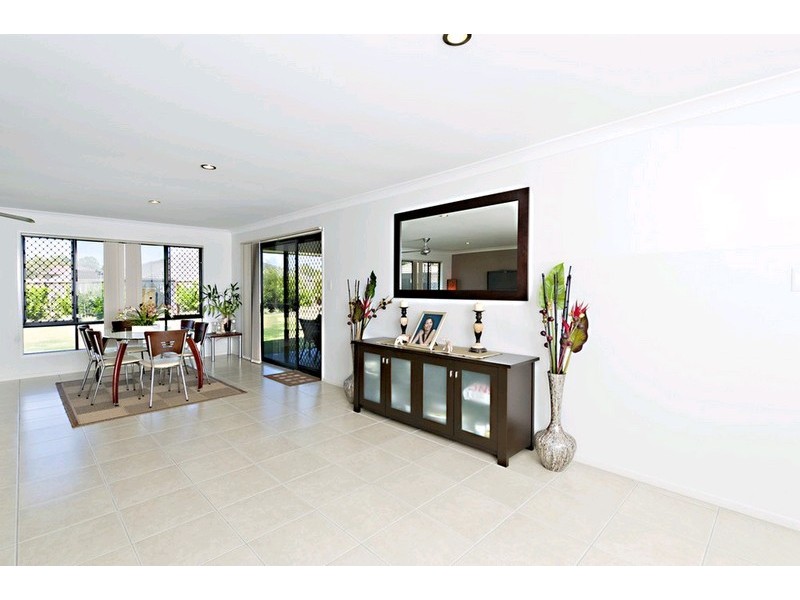 16 Hickory Street, Carseldine QLD 4034