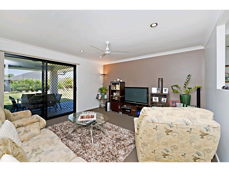 16 Hickory Street, Carseldine QLD 4034