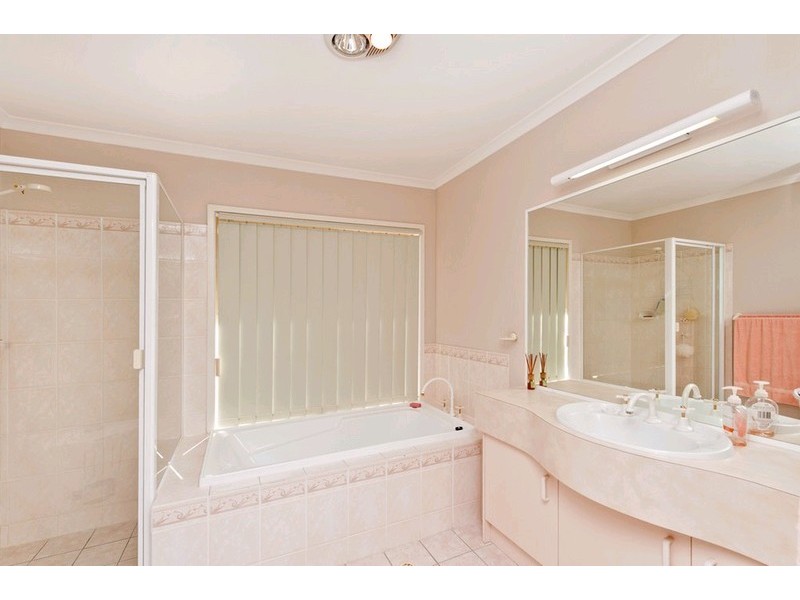 40 Casuarina Street, Bridgeman Downs QLD 4035