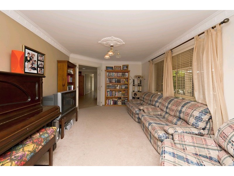 2 Arapala Court, Carseldine QLD 4034