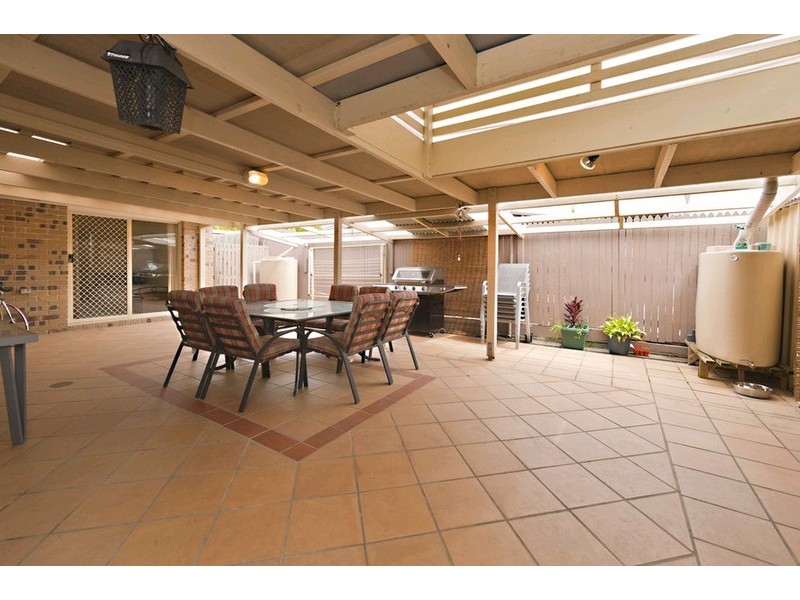 2 Arapala Court, Carseldine QLD 4034