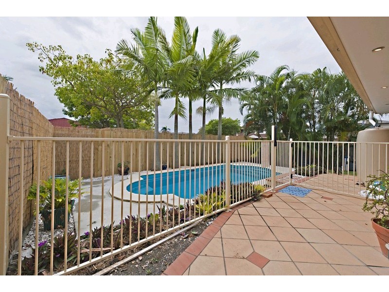 2 Arapala Court, Carseldine QLD 4034