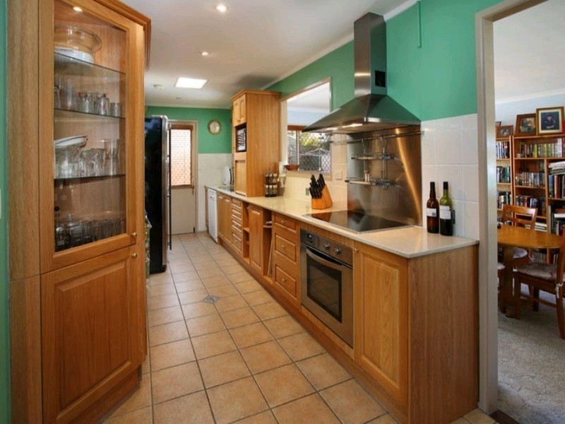 18 Strathdale Street, Aspley QLD 4034