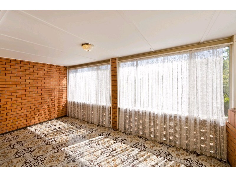 8 Montclair Street, Aspley QLD 4034