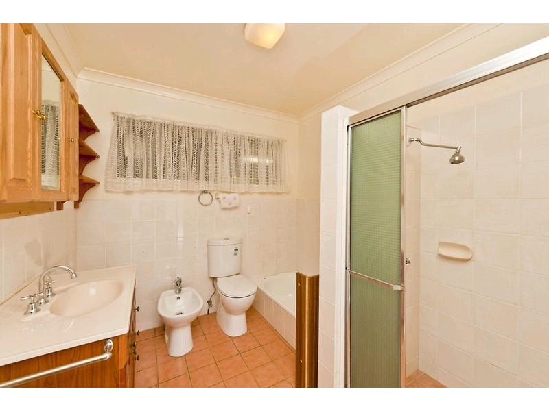 8 Montclair Street, Aspley QLD 4034