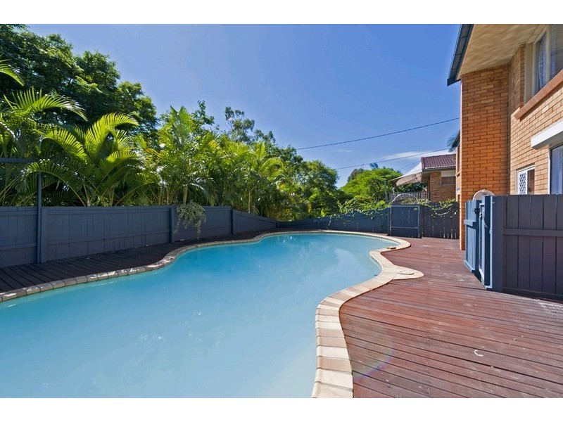 8 Montclair Street, Aspley QLD 4034