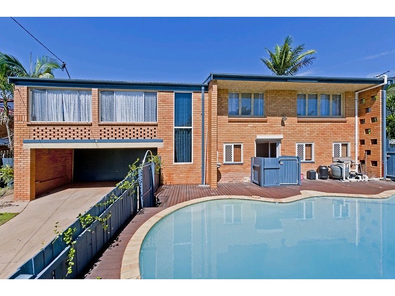 8 Montclair Street, Aspley QLD 4034