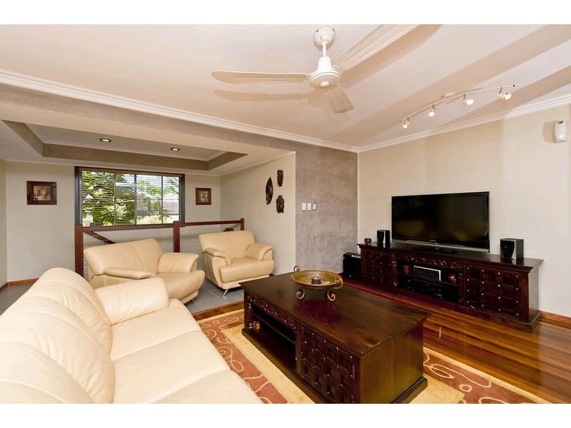 10 Marford Street, Chermside West QLD 4032