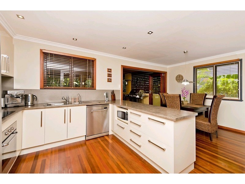 10 Marford Street, Chermside West QLD 4032