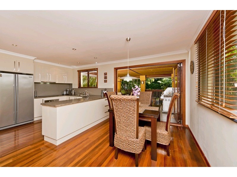 10 Marford Street, Chermside West QLD 4032