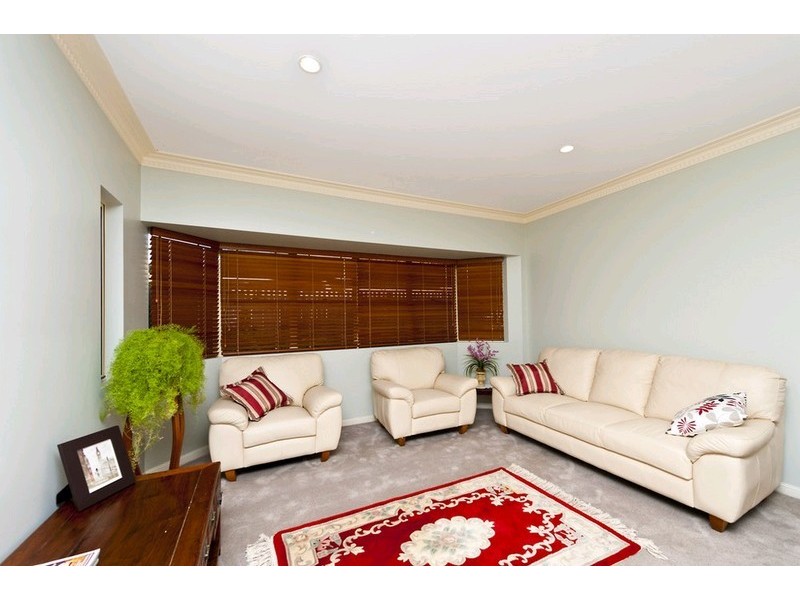 14 Myall Place, Bridgeman Downs QLD 4035