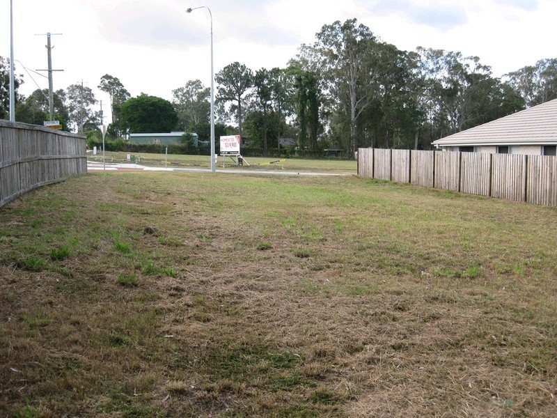 1 Booyong Place, Bridgeman Downs QLD 4035