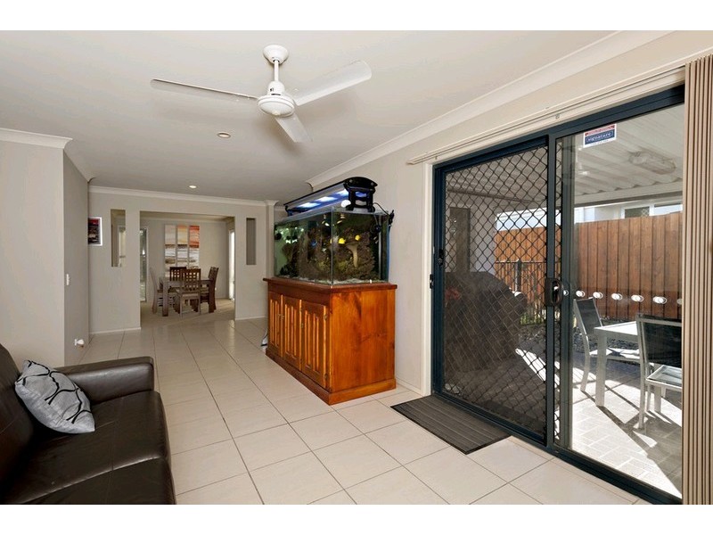 2 Nardoo Close, Carseldine QLD 4034