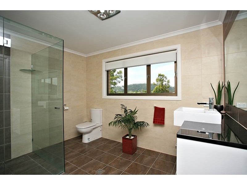 22 Doncella Street, The Gap QLD 4061