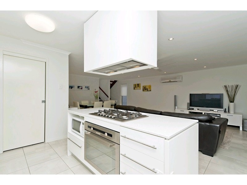 8/68 Davies Road, Ashgrove QLD 4060