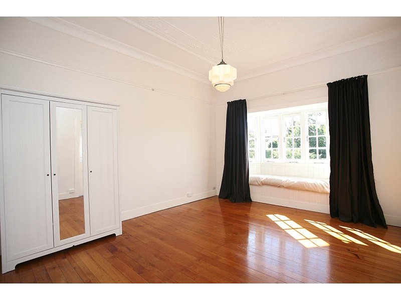 15 Theale Terrace, Ashgrove QLD 4060