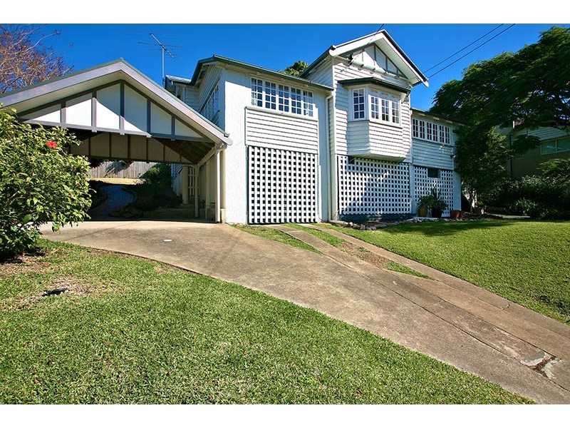 15 Theale Terrace, Ashgrove QLD 4060