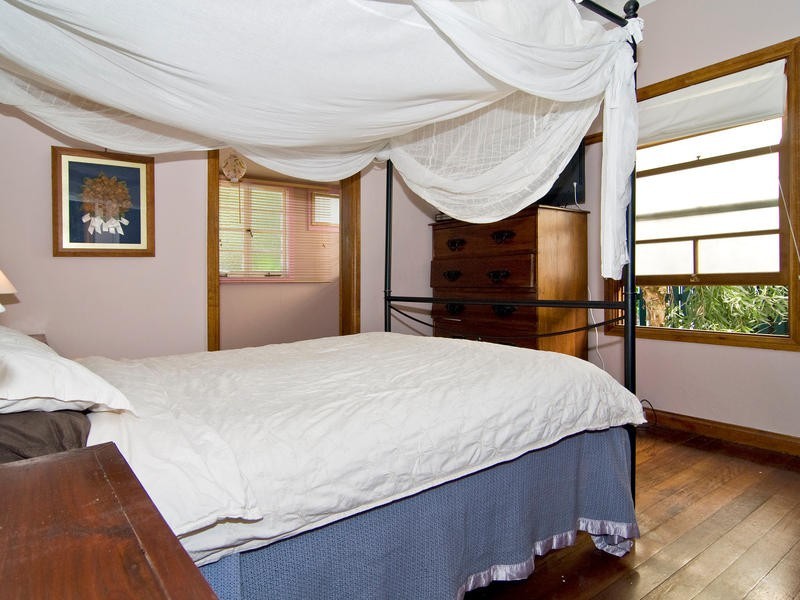 160 Coopers Camp Road, Bardon QLD 4065