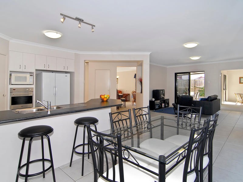 36 Skye Place, Upper Kedron QLD 4055