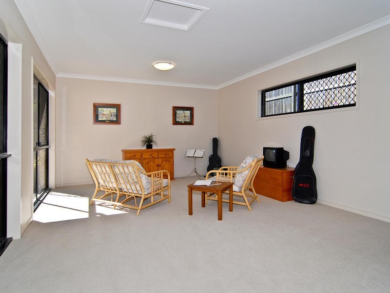 36 Skye Place, Upper Kedron QLD 4055