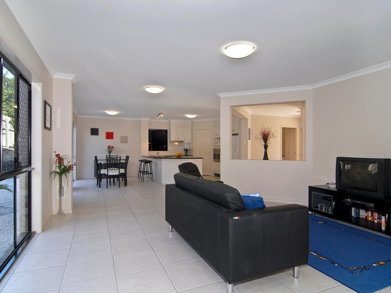 36 Skye Place, Upper Kedron QLD 4055