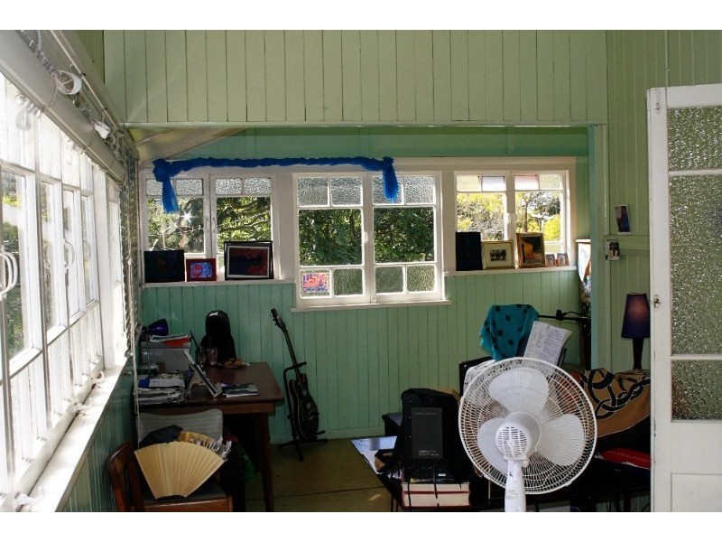 15 Frobisher Street, Ashgrove QLD 4060