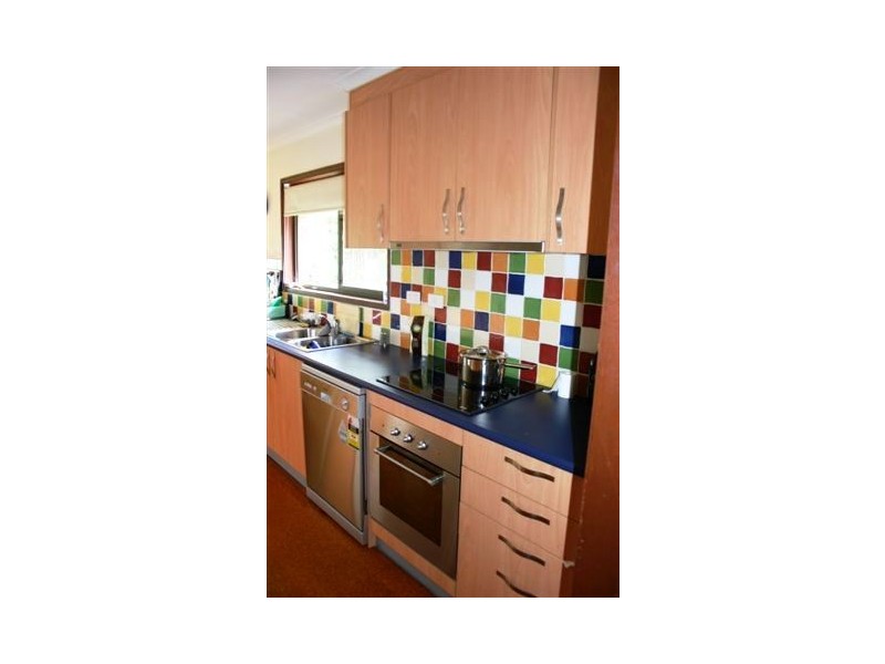 99 McGinn Road, Ferny Grove QLD 4055