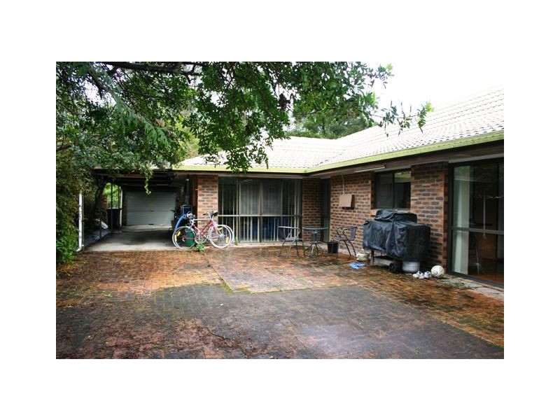 99 McGinn Road, Ferny Grove QLD 4055