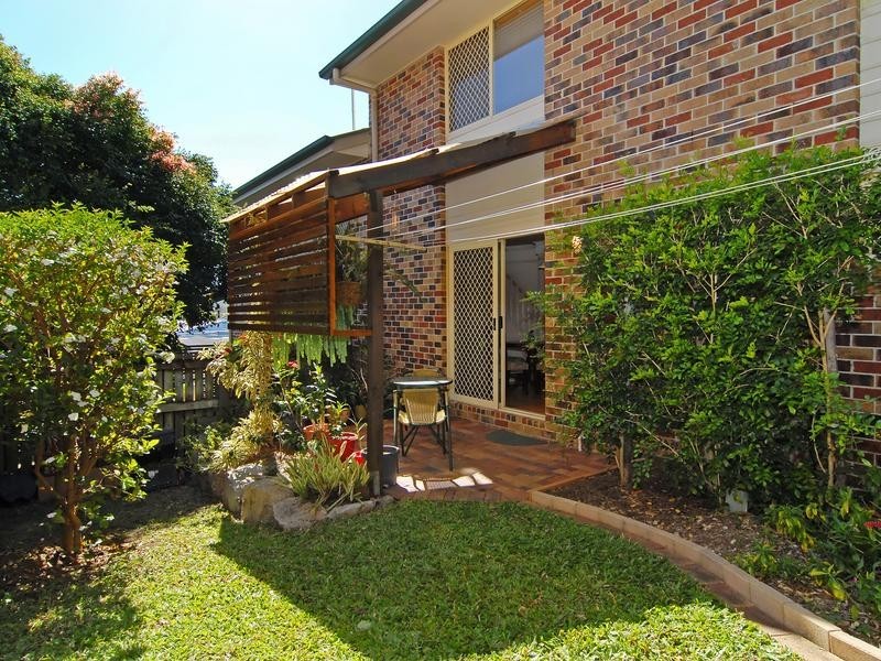 2/40 Glenalva Terrace, Enoggera QLD 4051