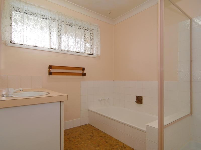 16 Macgraw Street, Mcdowall QLD 4053