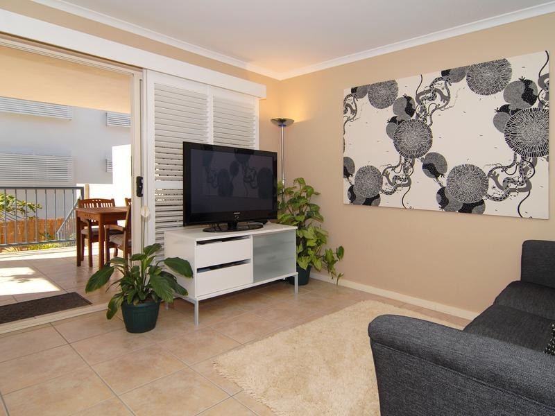 3/9 Railway Avenue, Indooroopilly QLD 4068