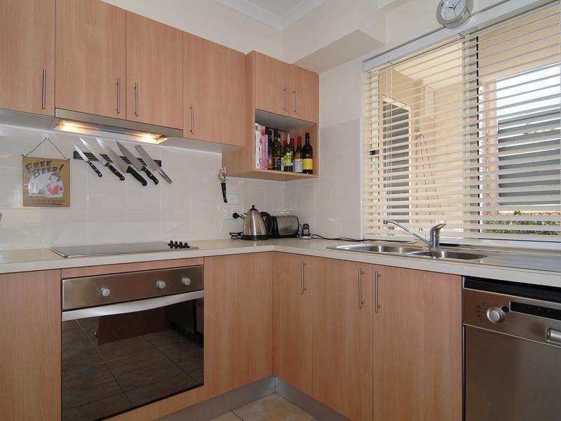 3/9 Railway Avenue, Indooroopilly QLD 4068