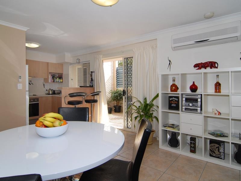 3/9 Railway Avenue, Indooroopilly QLD 4068