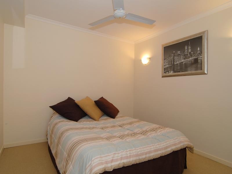 3/9 Railway Avenue, Indooroopilly QLD 4068