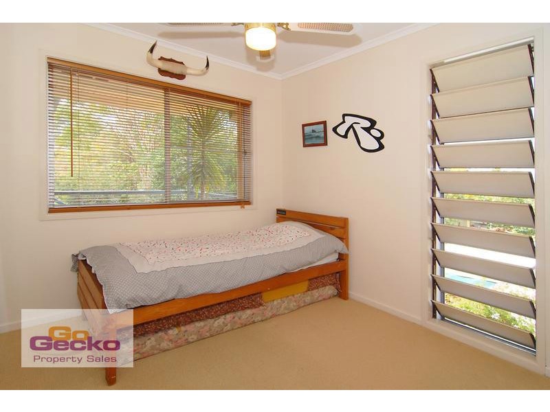 10 Fairway Outlook, Arana Hills QLD 4054