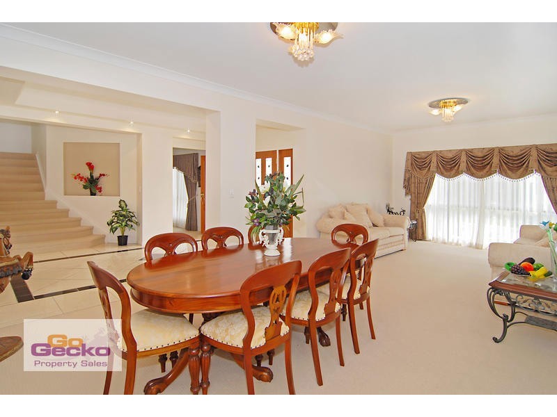 7 Hazelnut Close, Warner QLD 4500