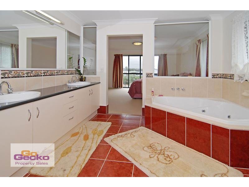 7 Hazelnut Close, Warner QLD 4500