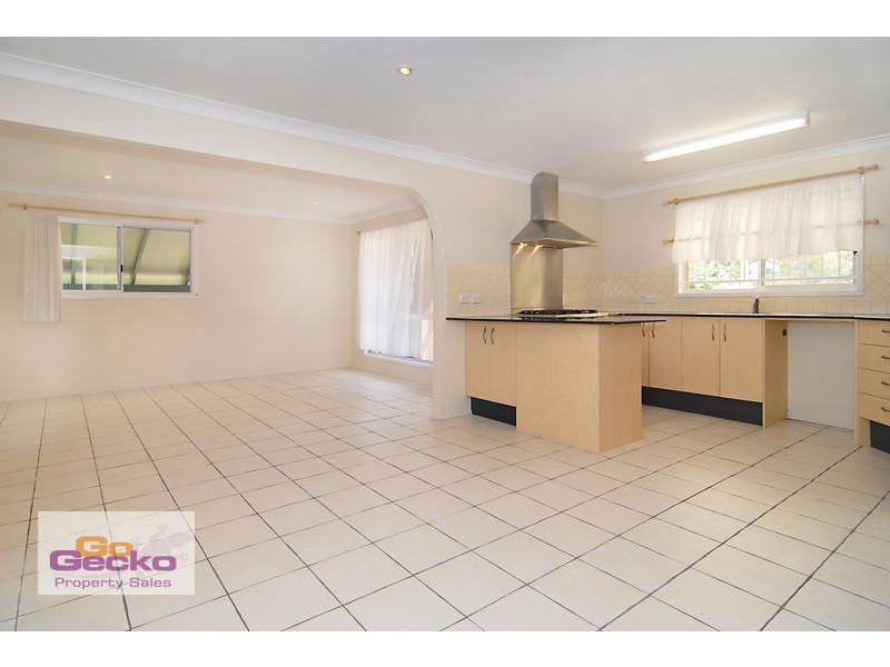 9 Reedan Street, Everton Park QLD 4053