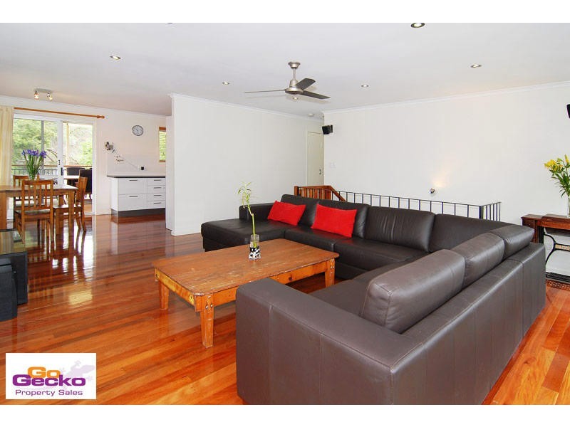 17 Glenore Street, Mitchelton QLD 4053